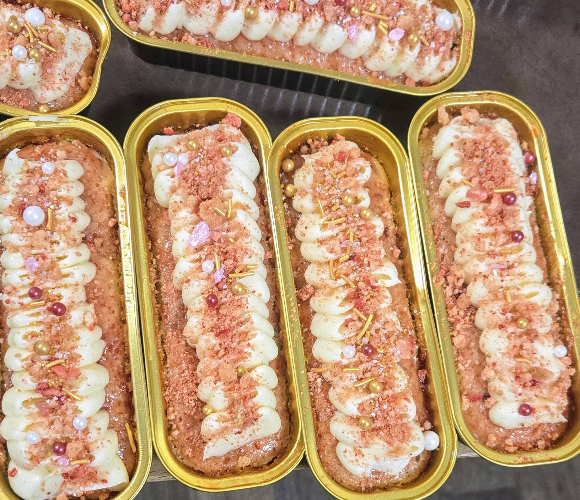 Strawberry Crunch Cake